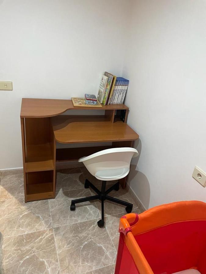 Apartamento Vacacional En 格罗韦 外观 照片